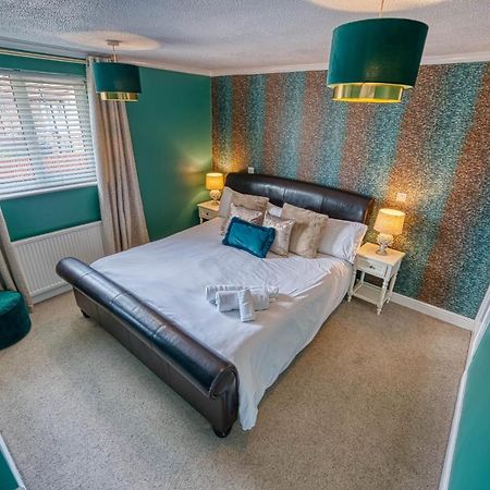 Capri 13 Sa - Contemporary 2 Bedroom House In Loughborough With Free Parking, Close To Loughborough University & M1 Motorway Buitenkant foto
