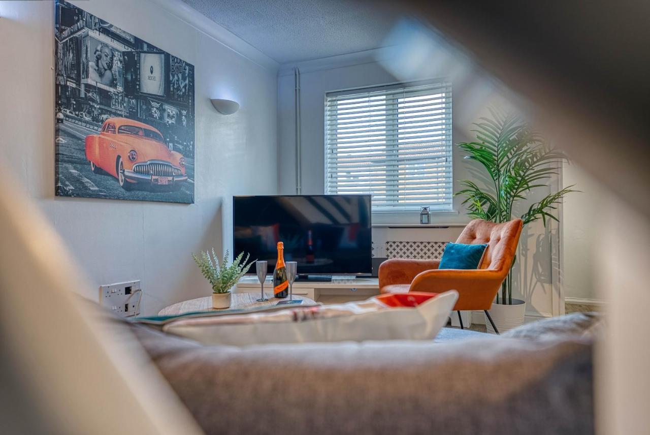 Capri 13 Sa - Contemporary 2 Bedroom House In Loughborough With Free Parking, Close To Loughborough University & M1 Motorway Buitenkant foto