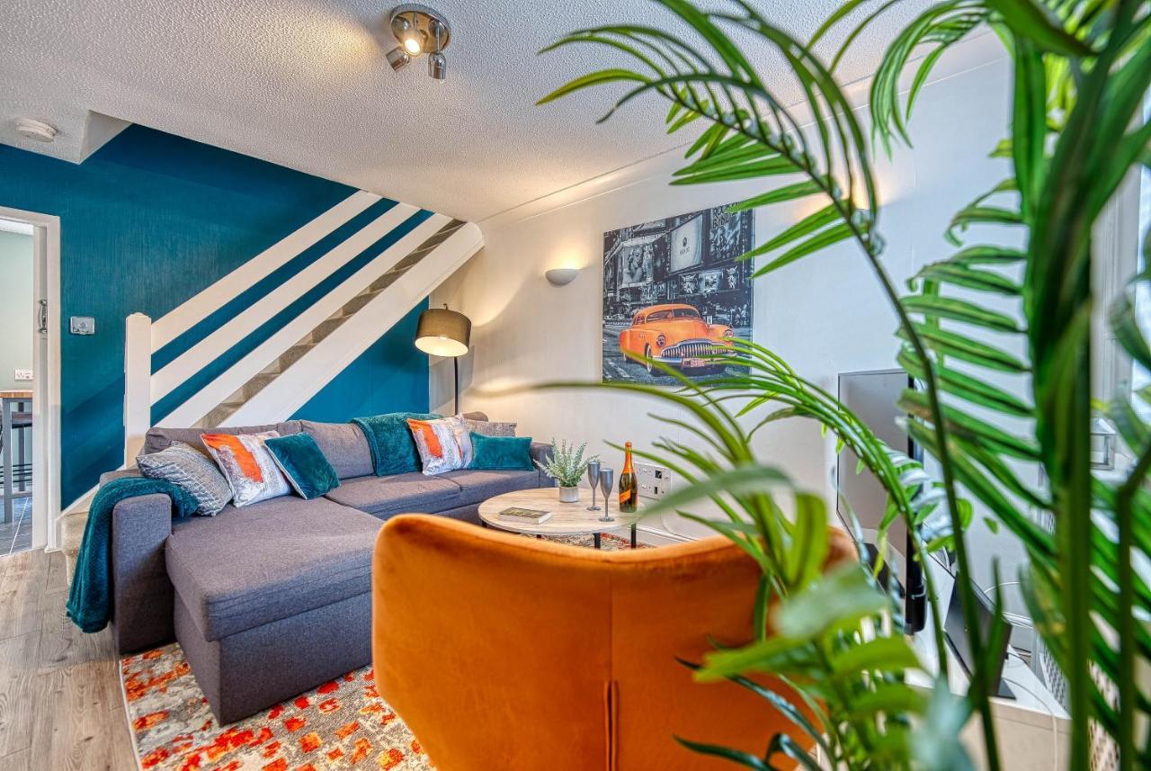 Capri 13 Sa - Contemporary 2 Bedroom House In Loughborough With Free Parking, Close To Loughborough University & M1 Motorway Buitenkant foto