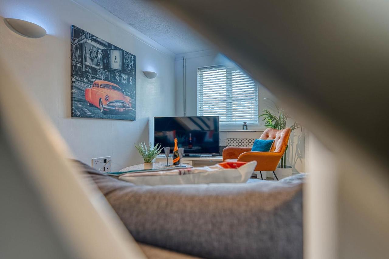 Capri 13 Sa - Contemporary 2 Bedroom House In Loughborough With Free Parking, Close To Loughborough University & M1 Motorway Buitenkant foto