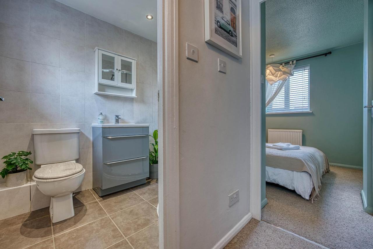 Capri 13 Sa - Contemporary 2 Bedroom House In Loughborough With Free Parking, Close To Loughborough University & M1 Motorway Buitenkant foto